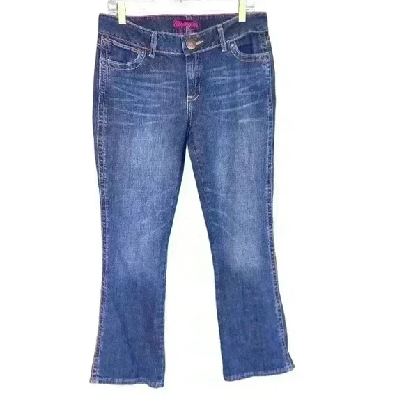 Wrangler Bootcut Jeans - Picture 2 of 5